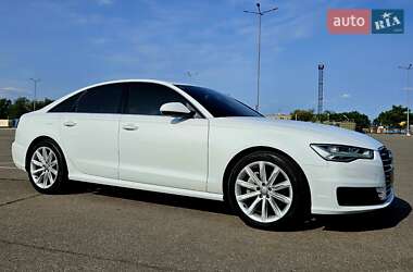 Седан Audi A6 2015 в 