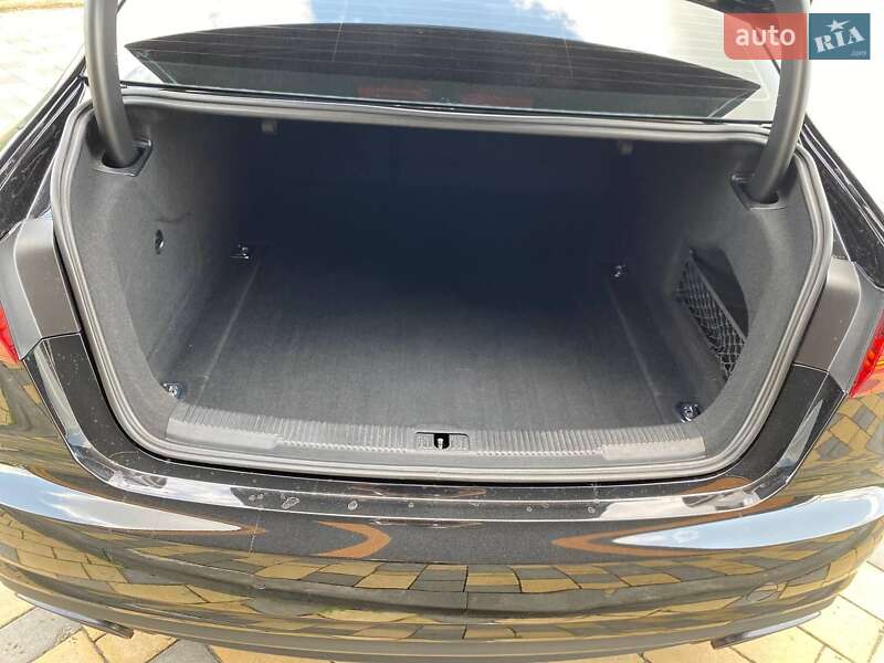 Седан Audi A6 2015 в Виннице