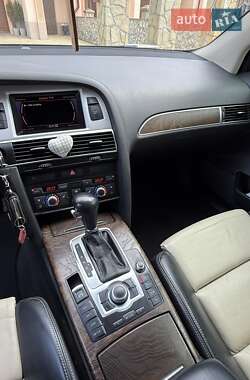 Седан Audi A6 2010 в 
