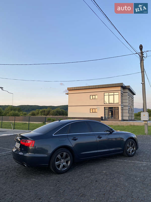 Седан Audi A6 2012 в Тячеве