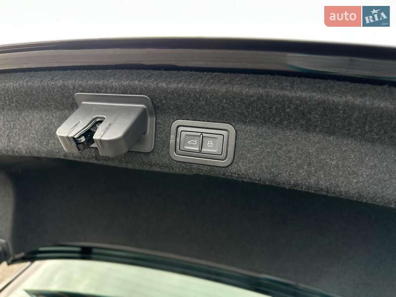 Седан Audi A6 2020 в Киеве