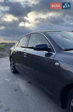 Седан Audi A6 2004 в 