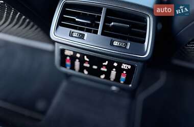Седан Audi A6 2018 в 
