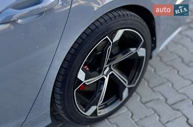 Седан Audi A6 2018 в 