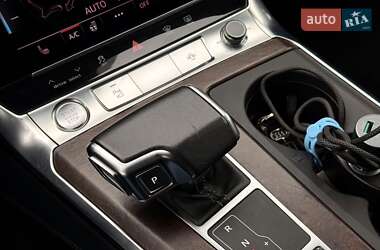 Седан Audi A6 2019 в 