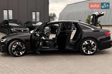 Седан Audi A6 2019 в 