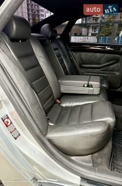 Седан Audi A6 2000 в 