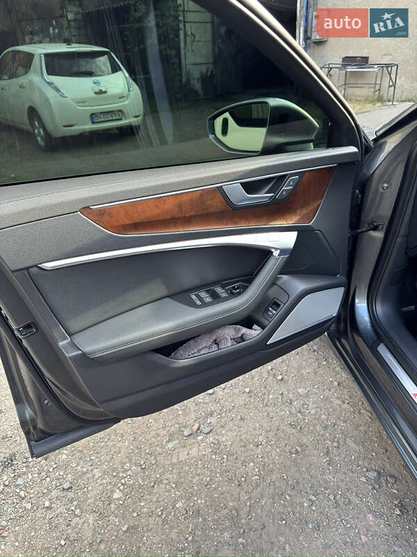 Седан Audi A6 2018 в Одессе