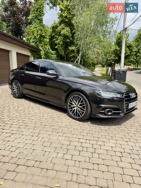 Седан Audi A6 2016 в Киеве