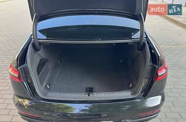 Седан Audi A6 2018 в 