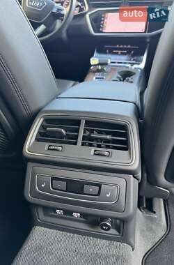 Седан Audi A6 2018 в 