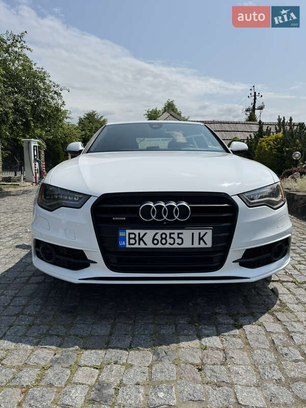 Седан Audi A6 2014 в Ровно