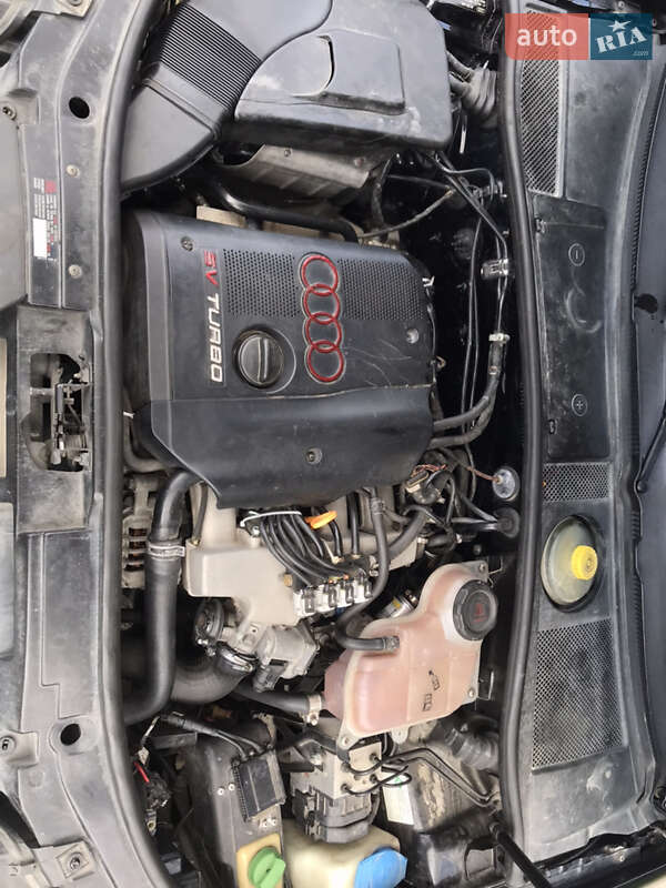 Универсал Audi A6 1999 в Львове
