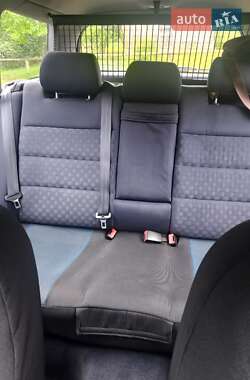 Универсал Audi A6 2002 в 