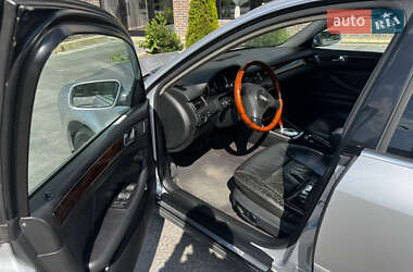 Седан Audi A6 2001 в 