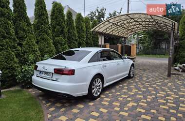 Седан Audi A6 2015 в 