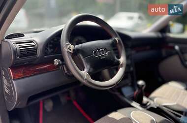Седан Audi A6 1995 в 