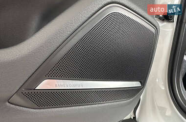Седан Audi A6 2019 в 