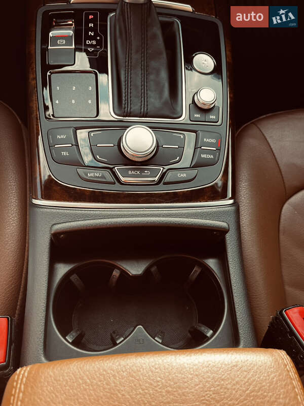 Седан Audi A6 2014 в Лубнах