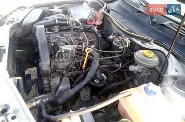 Седан Audi A6 1996 в 