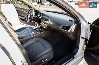 Седан Audi A6 2015 в 