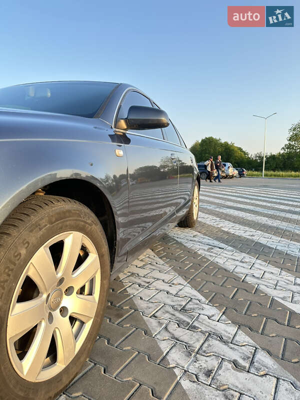 Седан Audi A6 2004 в Стрые