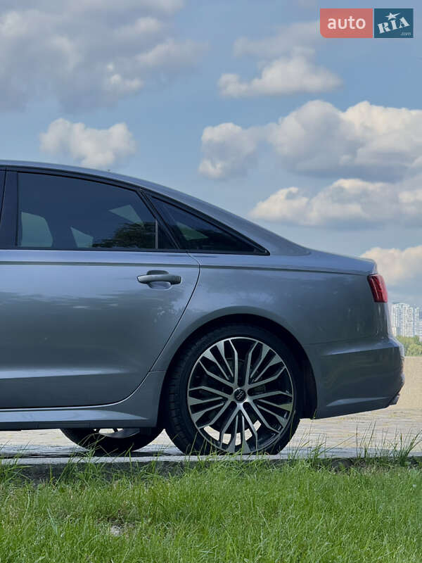 Седан Audi A6 2016 в Киеве