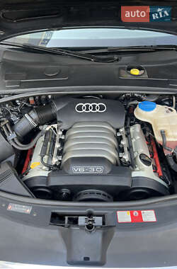 Седан Audi A6 2004 в 