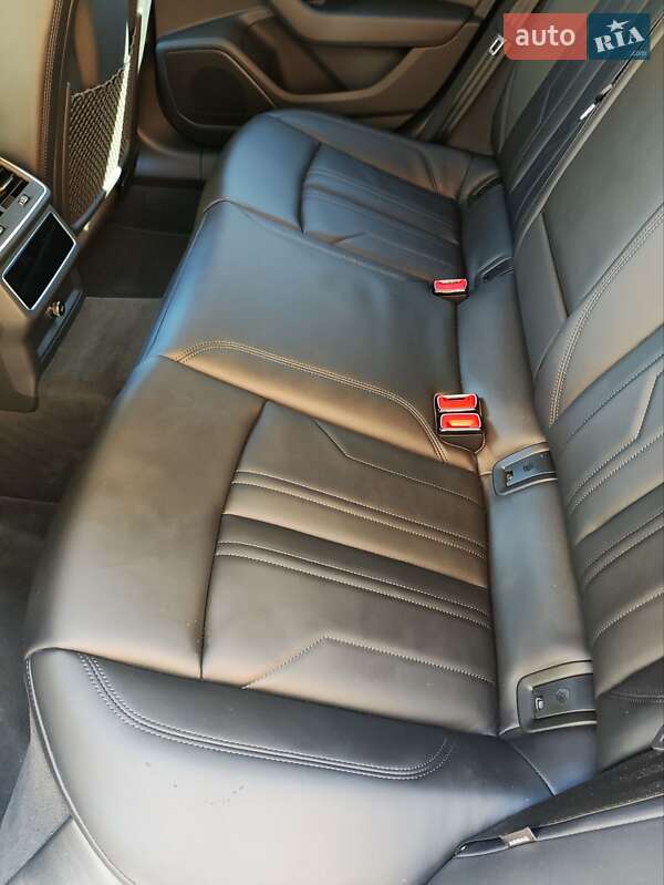 Универсал Audi A6 2020 в Ровно