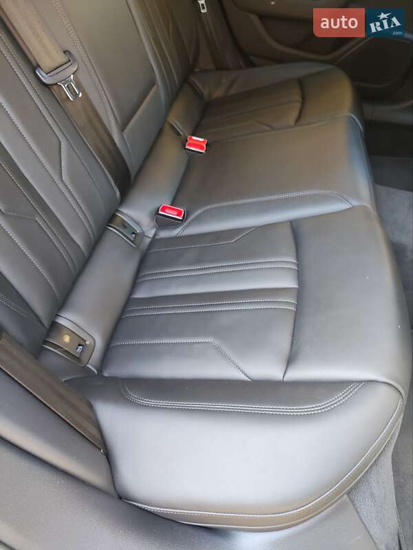 Универсал Audi A6 2020 в Ровно