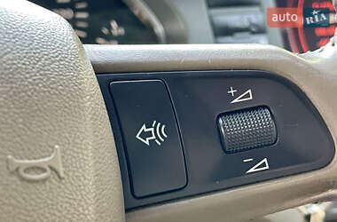 Седан Audi A6 2004 в 