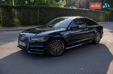 Седан Audi A6 2015 в 