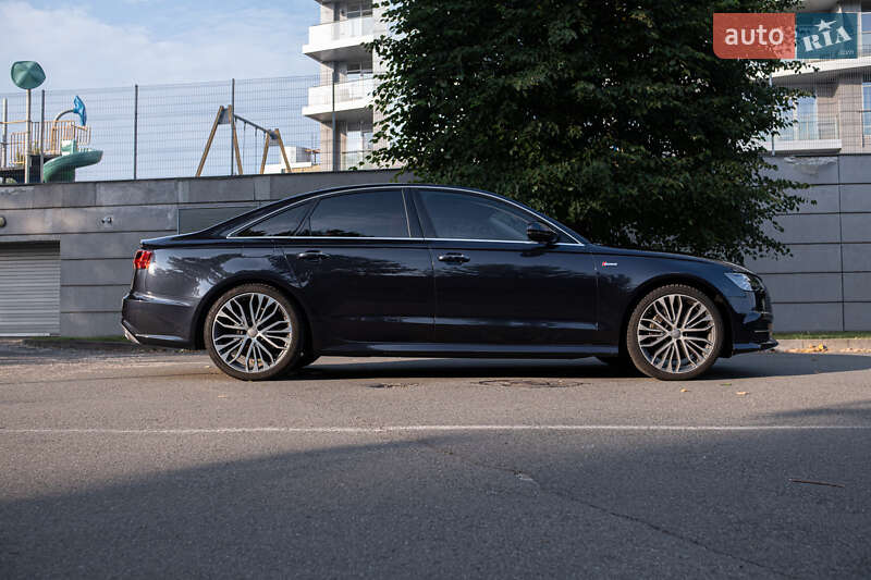 Седан Audi A6 2015 в Киеве