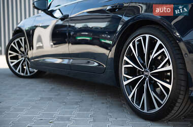 Седан Audi A6 2018 в 