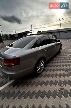 Седан Audi A6 2004 в 