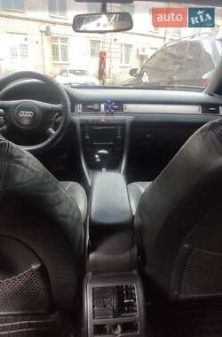 Универсал Audi A6 2000 в 