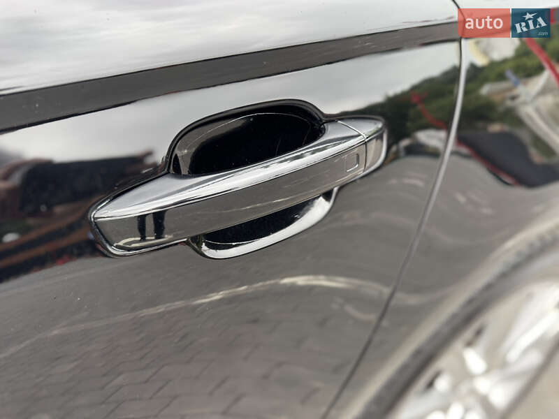 Седан Audi A6 2015 в Киеве