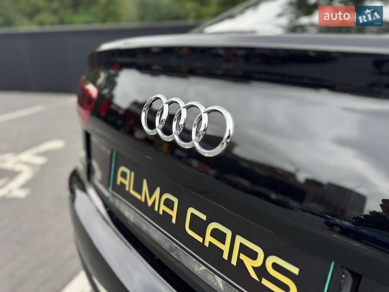 Седан Audi A6 2015 в Киеве