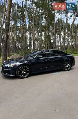 Седан Audi A6 2015 в 