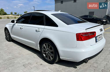 Седан Audi A6 2013 в 