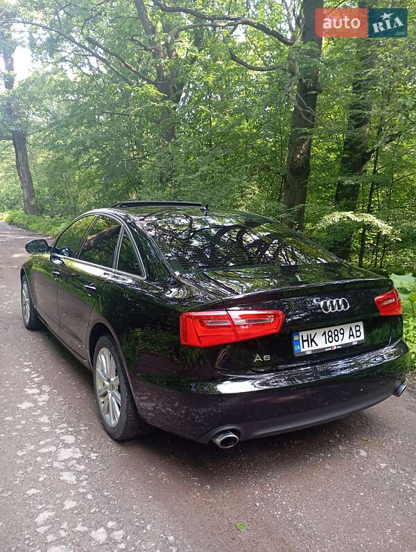 Седан Audi A6 2012 в Сарнах