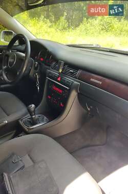Седан Audi A6 2004 в 