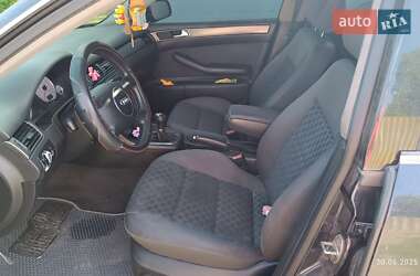 Седан Audi A6 2001 в 