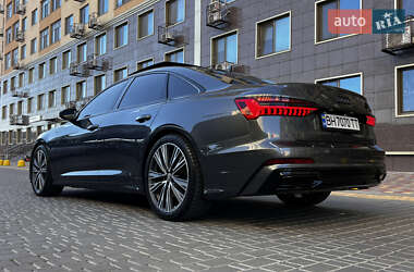 Седан Audi A6 2019 в 