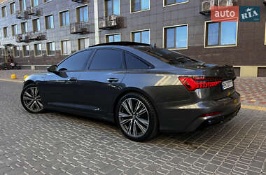 Седан Audi A6 2019 в 