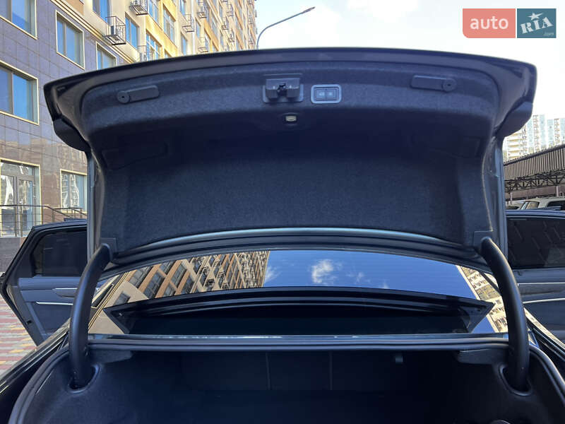 Седан Audi A6 2019 в Одессе