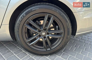 Седан Audi A6 2013 в 