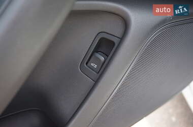 Седан Audi A6 2012 в 