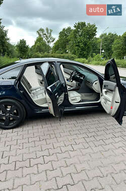 Седан Audi A6 2010 в 