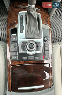 Седан Audi A6 2010 в 